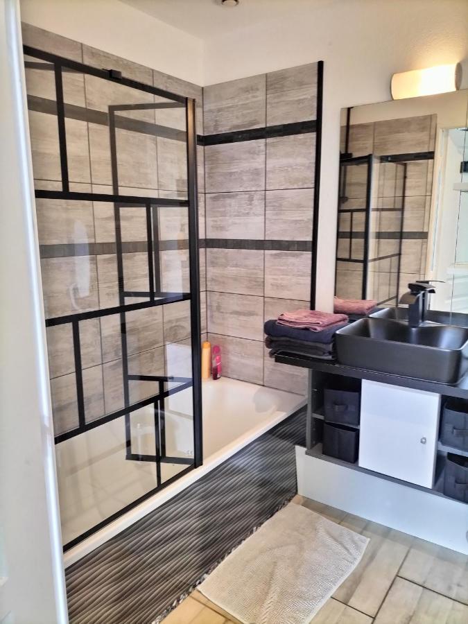 Maison Dans Une Residence De Vacances Gallargues-le-Montueux Dış mekan fotoğraf
